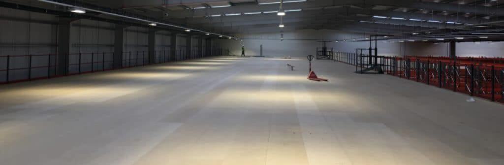 empty mezzanine floor