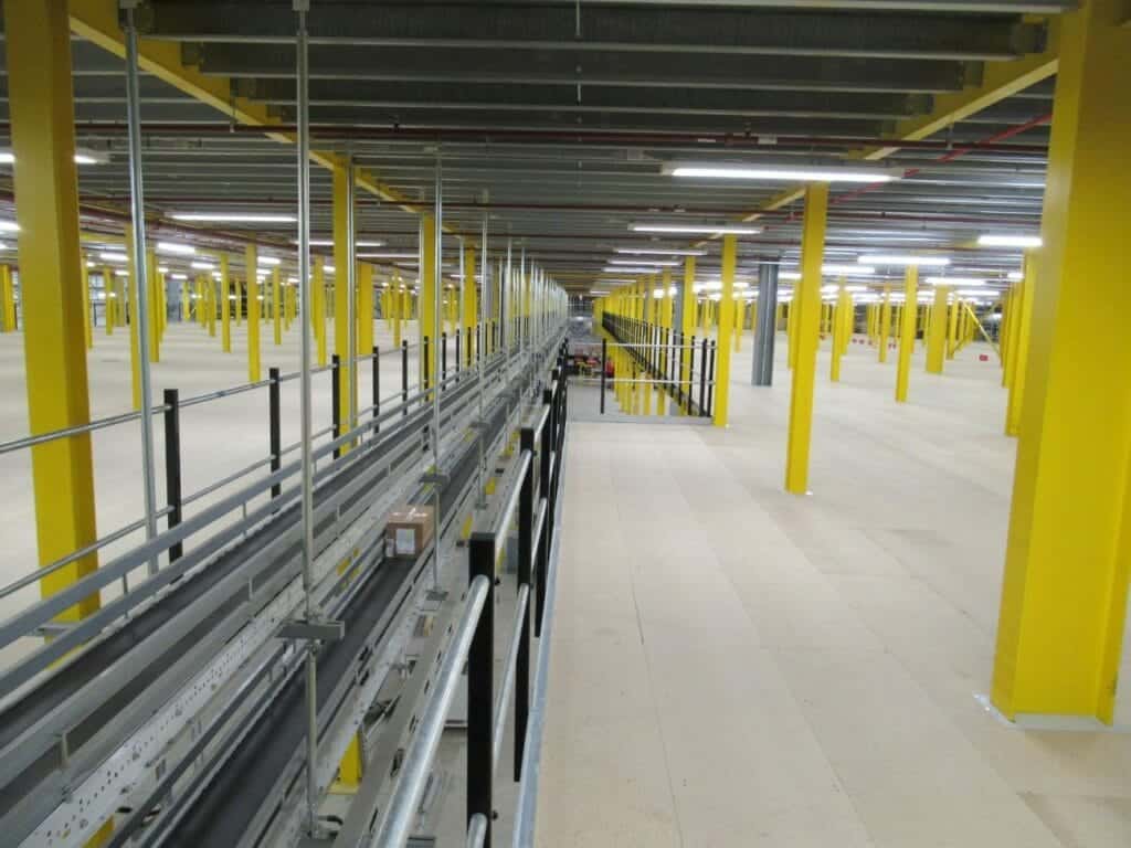 mezzanine with conveyor system