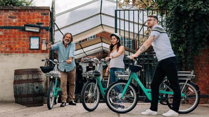 people using beryl bikes