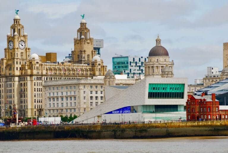liverpool city showing multiple buildings