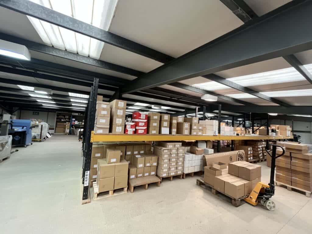 mezzanine floor for warehouse storage with racking