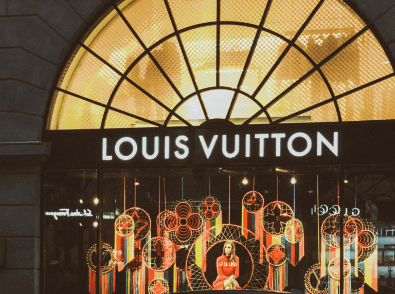 unusual-mezzanines-retail-louis-vuitton